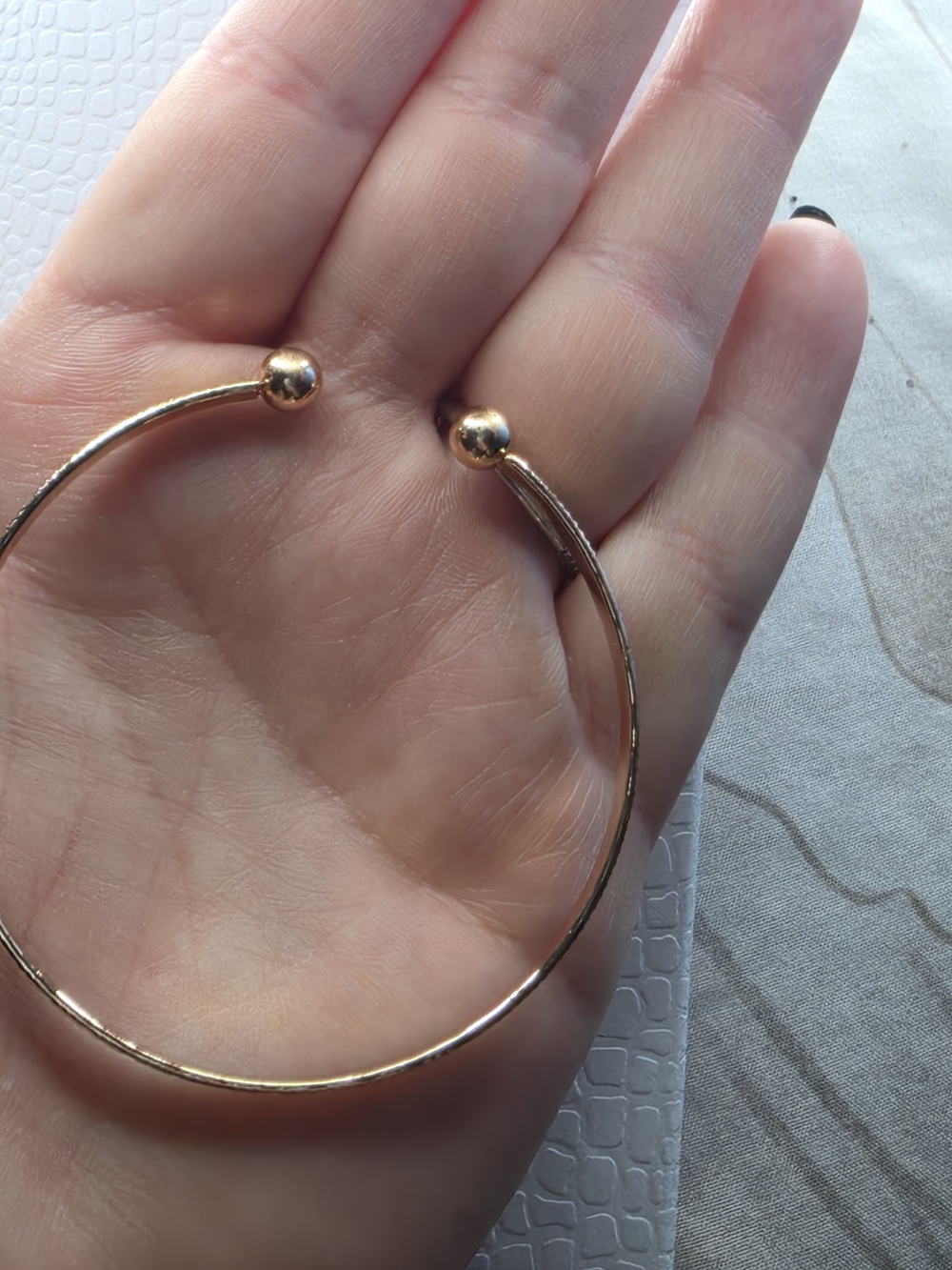 Gold-Tone Textured Square Link Bangle - Picture 2 of 3